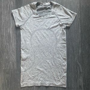 grey lululemon swiftly tech short sleeve size 4